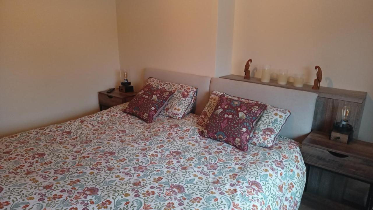 Bowtree House Bed And Breakfast Грантъм Екстериор снимка