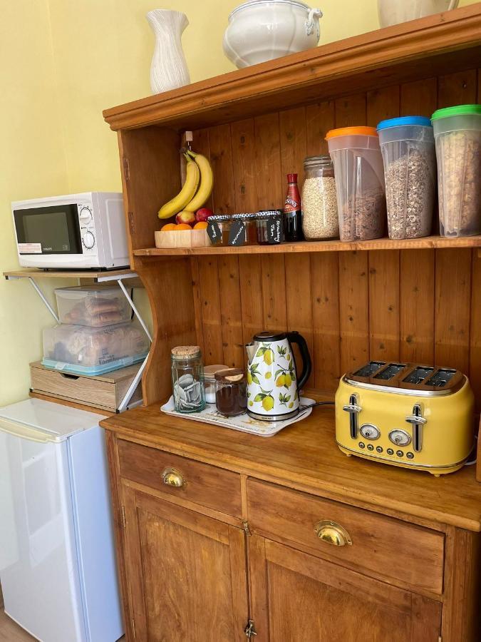 Bowtree House Bed And Breakfast Грантъм Екстериор снимка