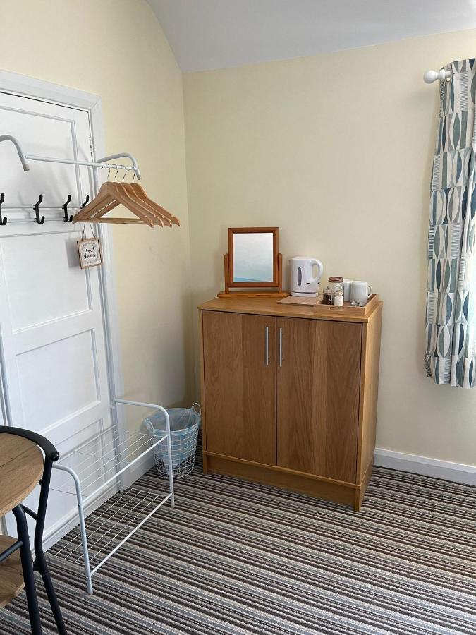 Bowtree House Bed And Breakfast Грантъм Екстериор снимка