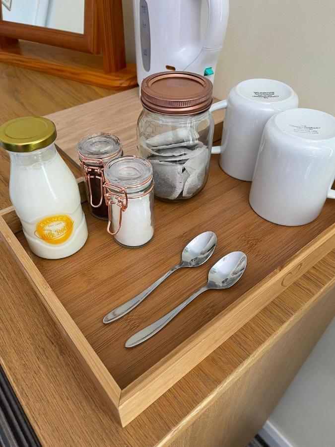 Bowtree House Bed And Breakfast Грантъм Екстериор снимка